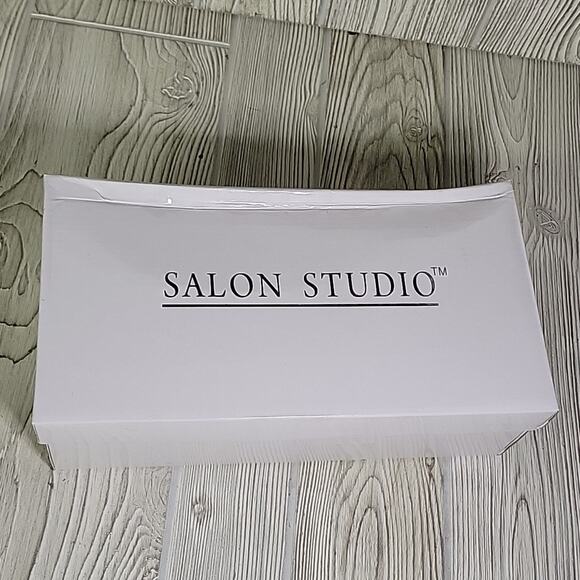 Salon Studio Metallic Pewter Wedge Slip On Bow Toe Shoes Womens 8W NEW - Picture 13 of 13